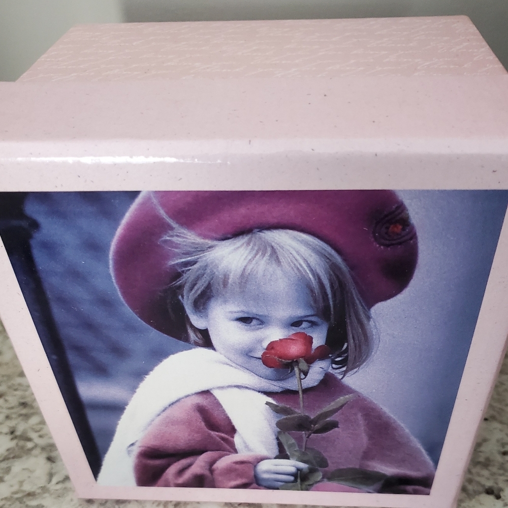 Vintage Tomorrow's Treasures  Large gift box keeps